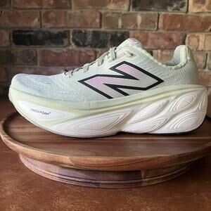 New Balance More V5 Women's 10 Max Cushioned Green Road Running Shoes Sneakers